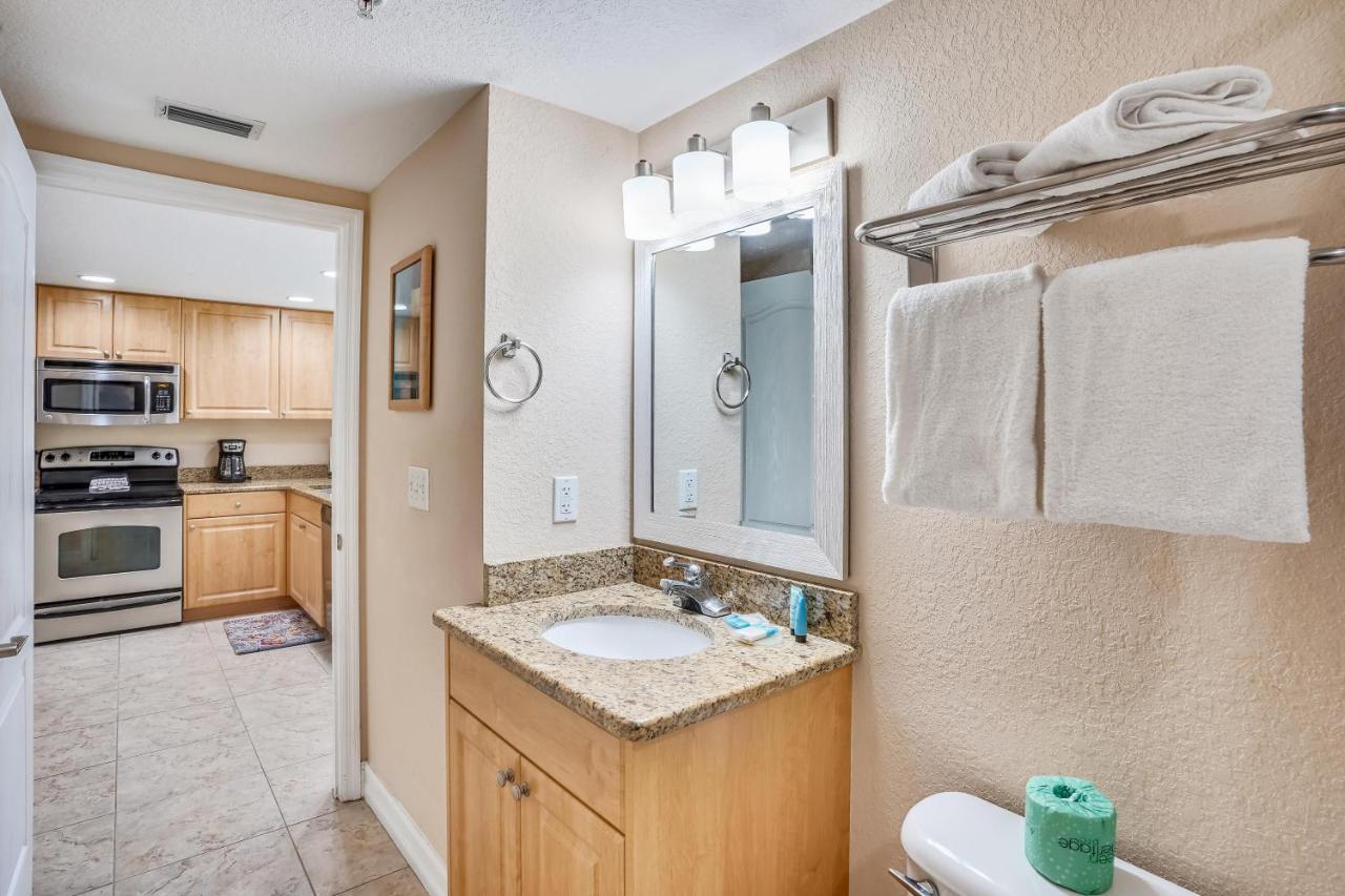 Crystal Palms 201- Cozy, Comfortable,&Convenient St. Pete Beach Zewnętrze zdjęcie