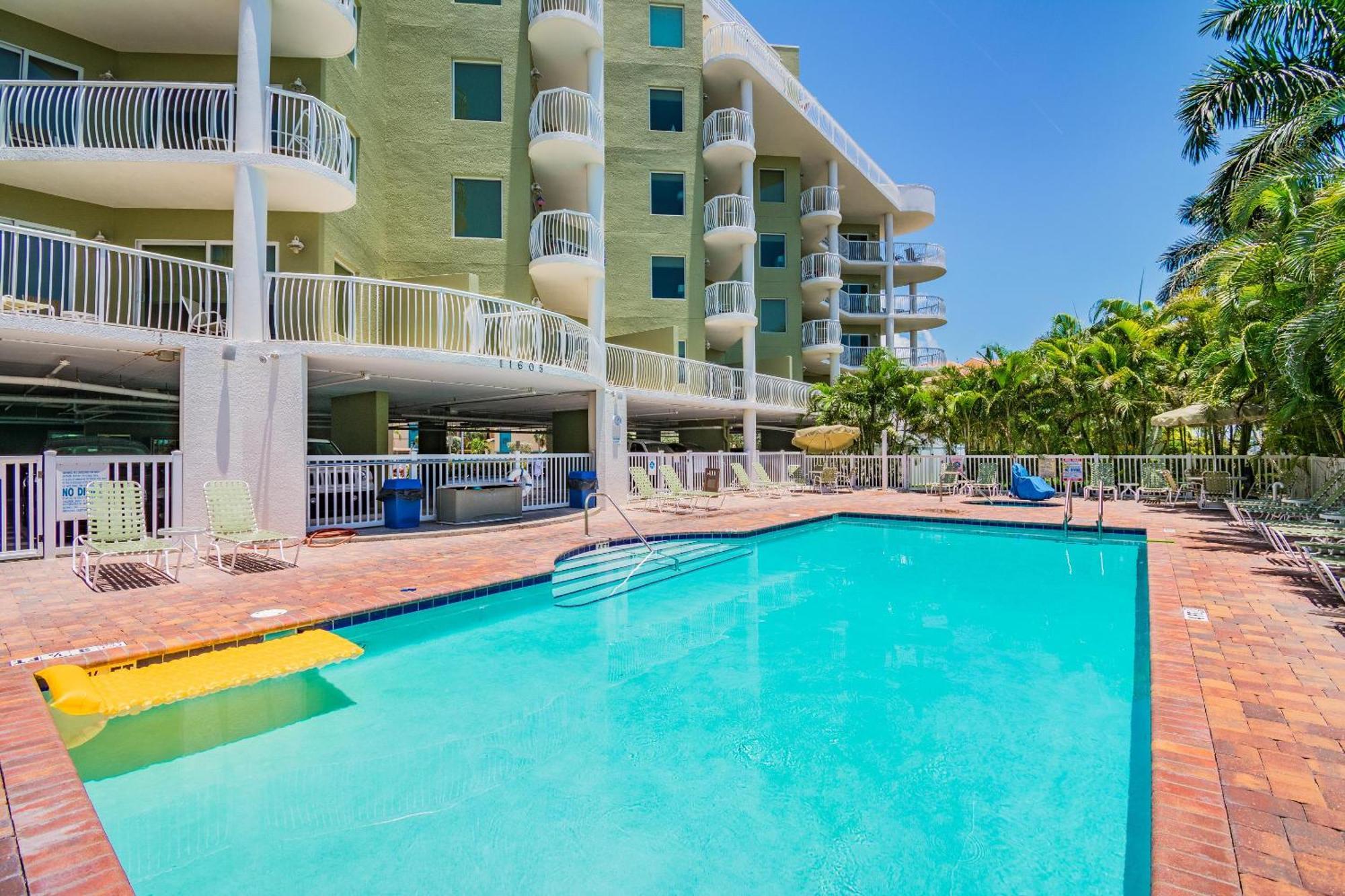 Crystal Palms 201- Cozy, Comfortable,&Convenient St. Pete Beach Zewnętrze zdjęcie